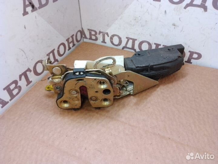 Замок двери передний левый Opel Vectra A