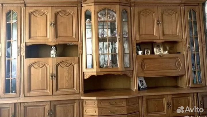 Стенка из массива Дуба