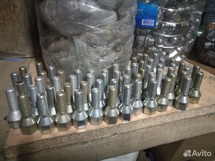 Болты для ваз LADA(шины,диски,монтаж)