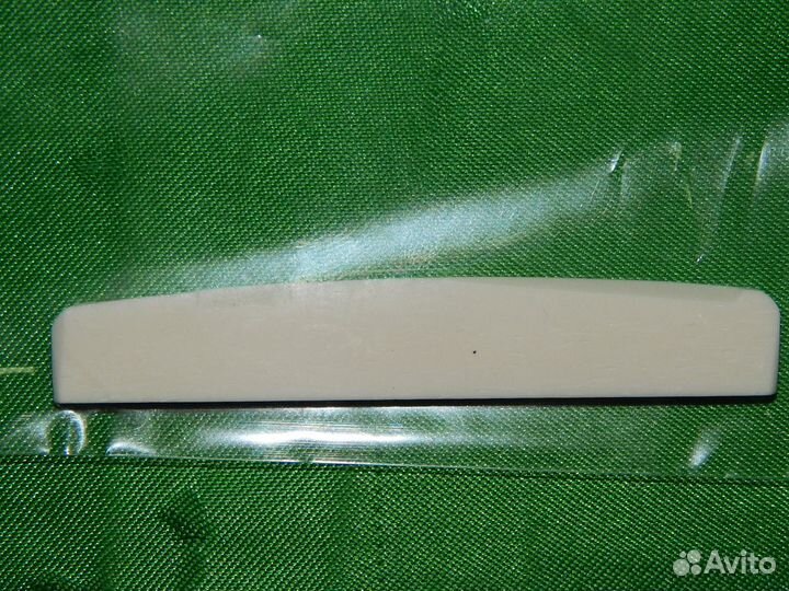 Порожек нижний 72,0 мм кость черепа буйвола