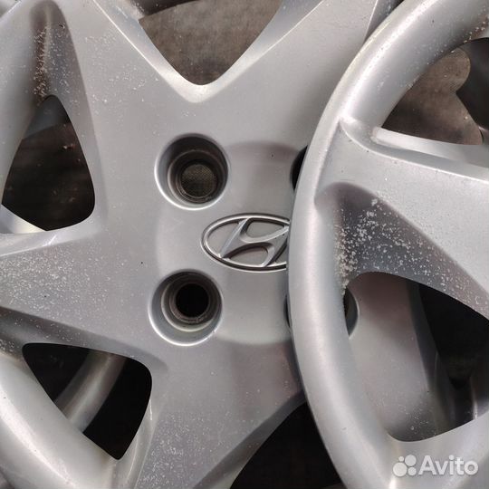 Колпаки на hyundai solaris r15