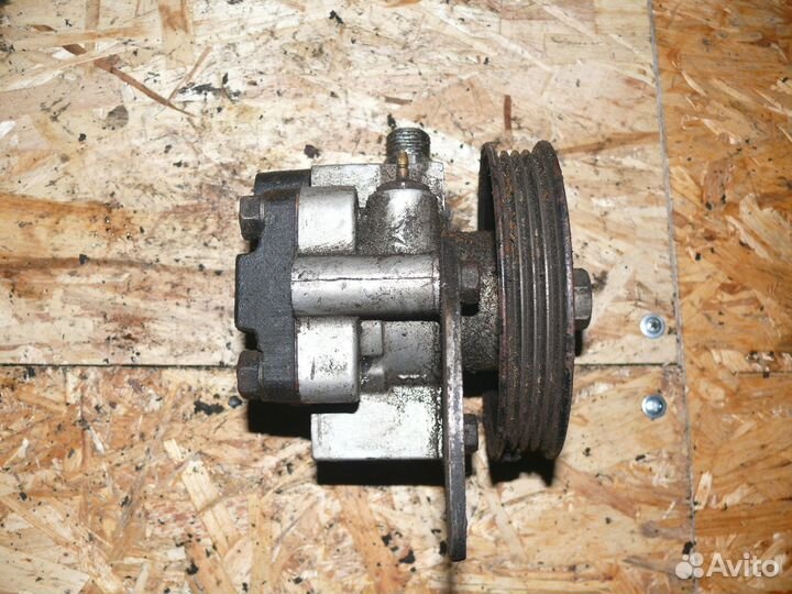 Насос гур Chevrolet Aveo 2006 1,4 л