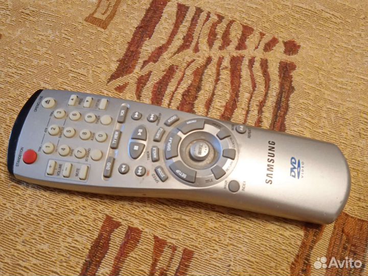 Видеомагнитофон-комбо и двд