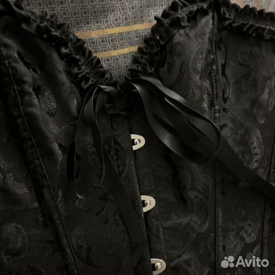 Готический корсет