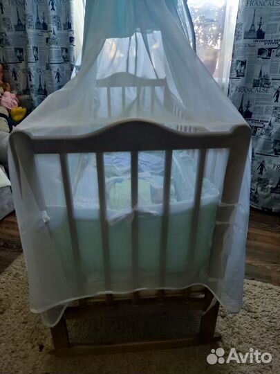 Продам детскую кроватку