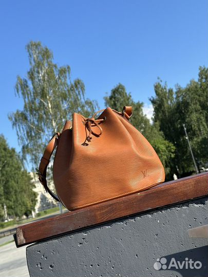 Сумка-мешок Louis Vuitton Epi Basket винтаж