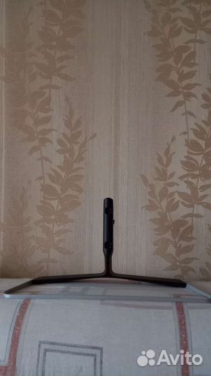 Кронштейн - подставка для телевизора