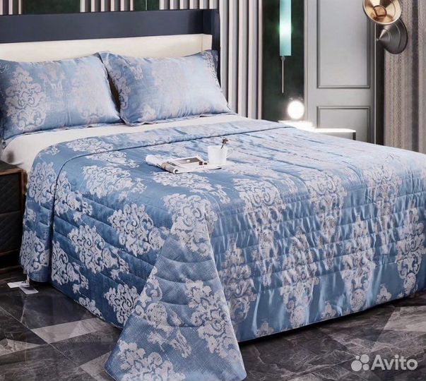 Покрывало на кровать новое