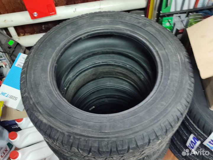 Michelin Latitude Cross 215/65 R16