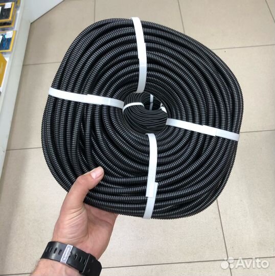 Труба гофрированная автомобильная с разрезом