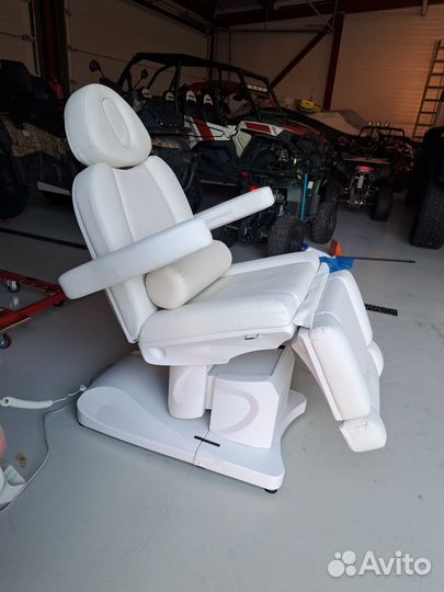 Косметологическое кресло с электроприводом