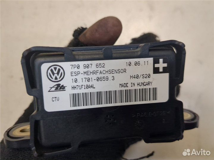 Датчик ускорения Volkswagen Touareg, 2011