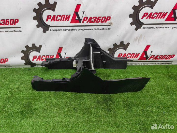 Консоль центральная Toyota Land Cruiser Prado