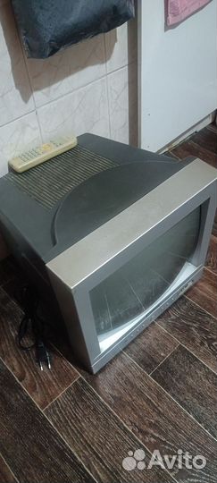 Телевизор 14