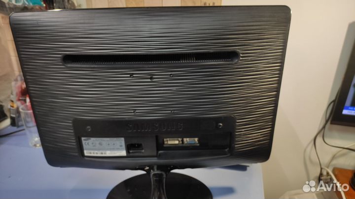 Монитор 22 дюйма samsung 2230W под ремонт