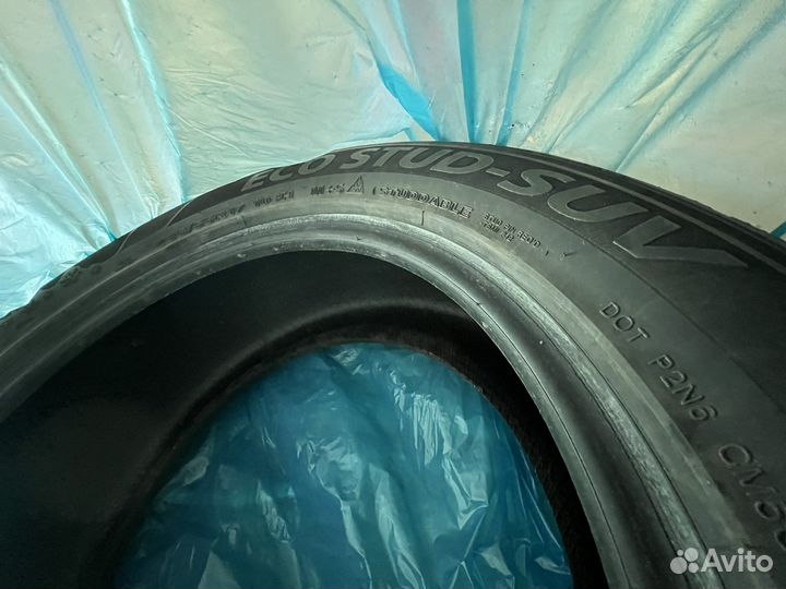 Minerva Eco Stud SUV 235/55 R17