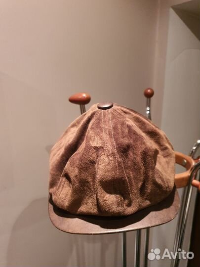 Замшевая кепка фирмы SNake