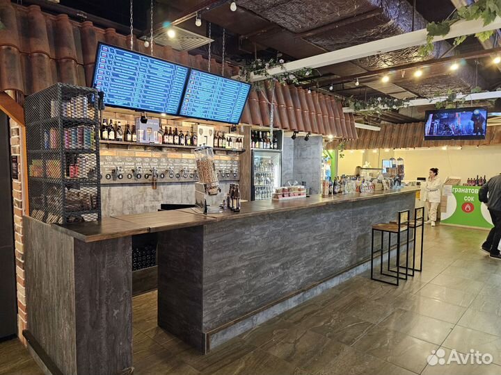 Бар разливного пива на фудкорте в ТЦ у метро