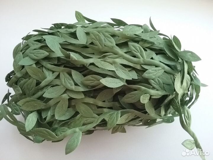Тесьма листья