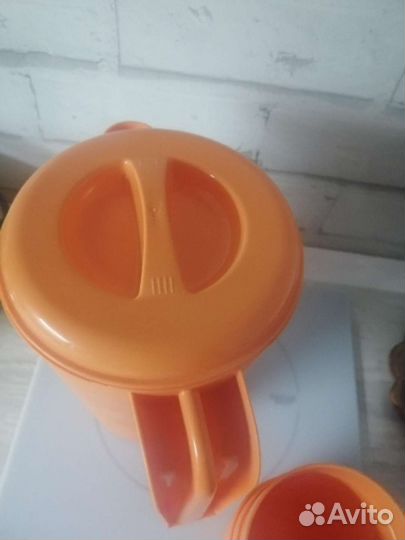 Набор кувшин и стаканы