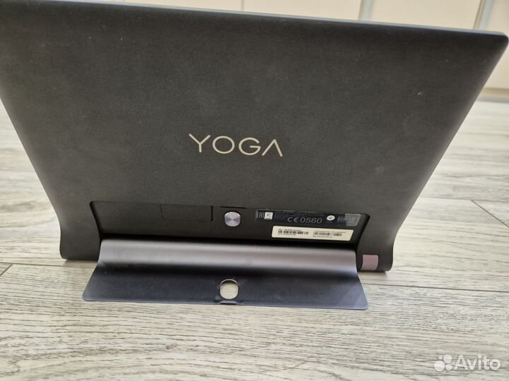 Планшет Lenovo yoga Tab 3 10'
