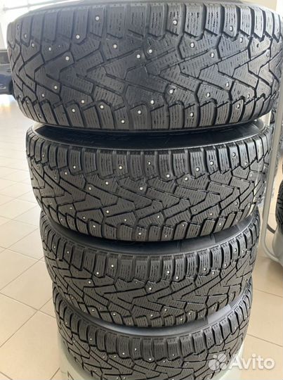 Колесо в сборе Pirelli Ice Zero 235/65 R17 109T