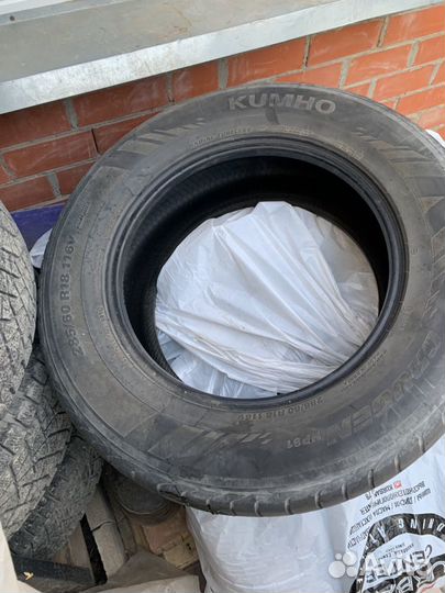 Kumho 846 285/60 R18 116B