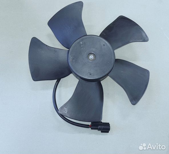 Вентилятор охлаждения Chevrolet Aveo т250 93740673
