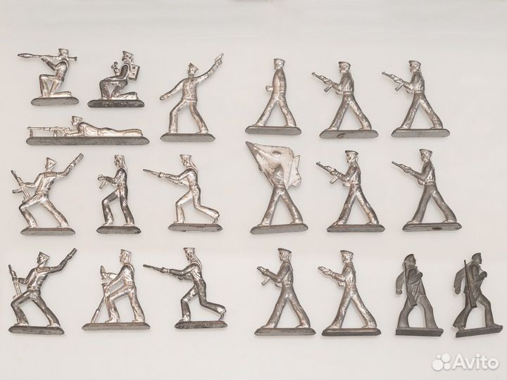 Игрушки СССР солдатики индейцы рыцари от