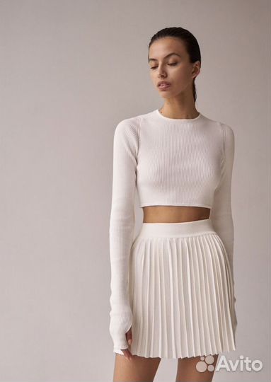 Белый топ Level44