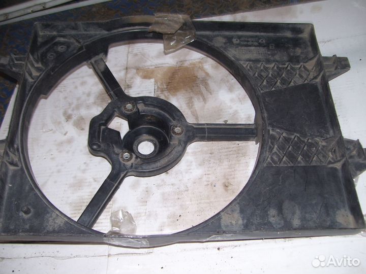 Форд фьюжен диффузор вентилятора