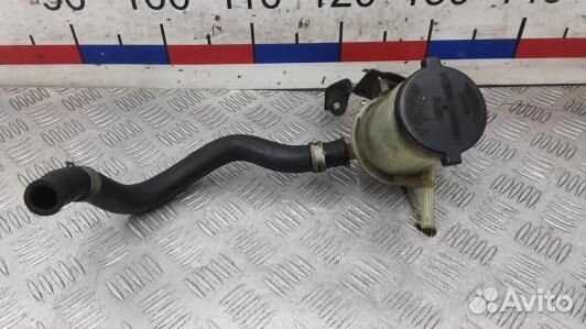 Бачок гу toyota avensis T25 (9AR07NO01)