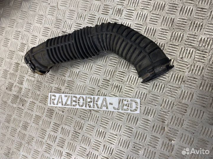 Патрубок воздуха Renault master 3 2010+