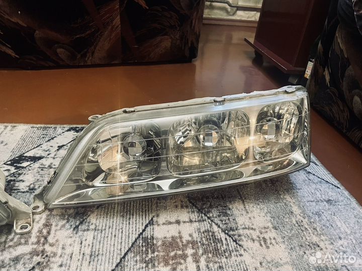 Фары трехсекционные марк 2 100