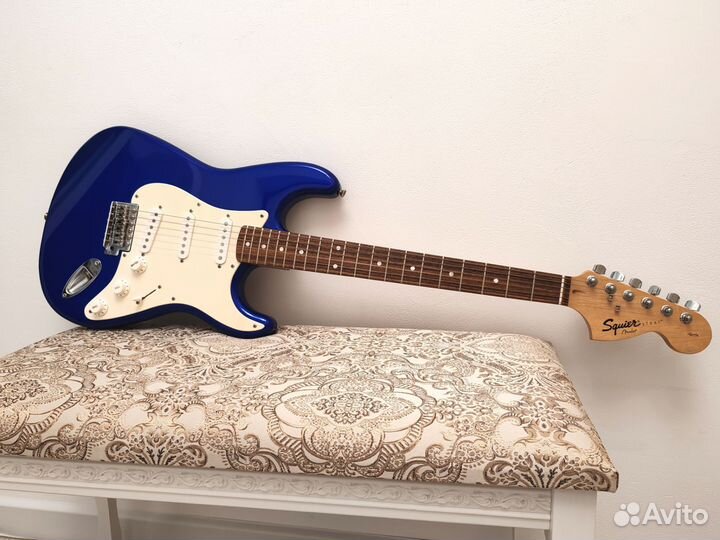 Fender squier affinity stratocaster blue