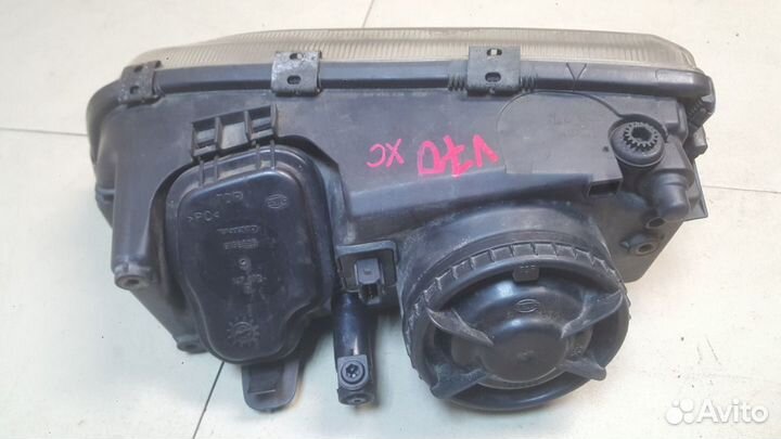 Фара правая Volvo V70 S70