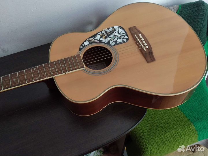 Гитара акустика, Коломбо