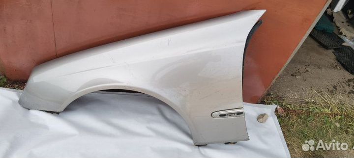 Крыло переднее левое Mercedes E-Class W211 OM647