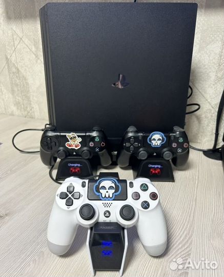 Sony playstation 4 PS4 pro 1tb