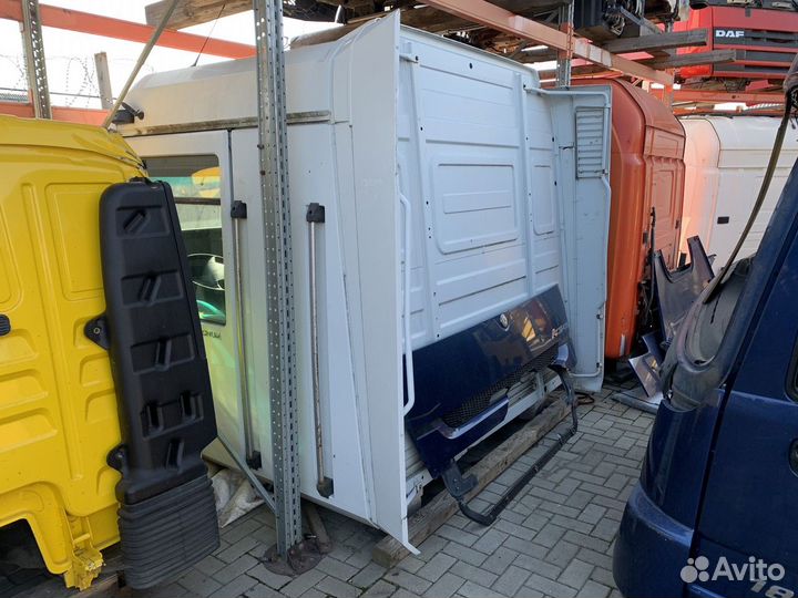 Кабина Renault Magnum