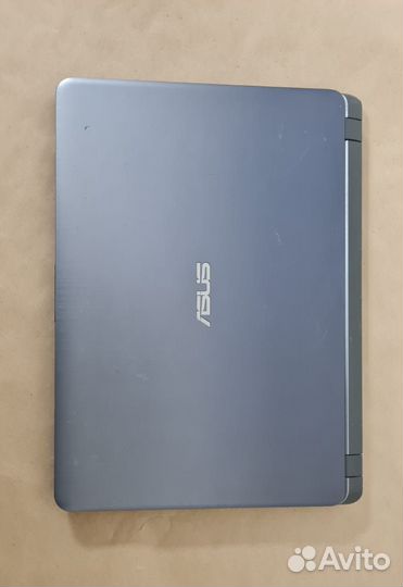 Ноутбук asus