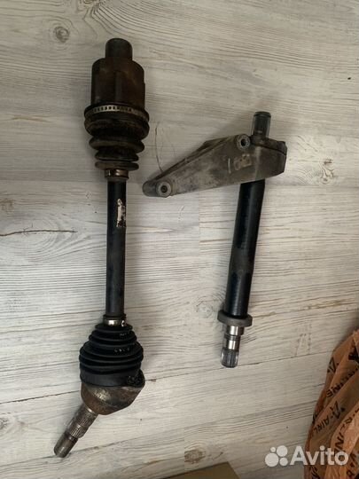 Полуось (привод) передняя правая Opel Astra j