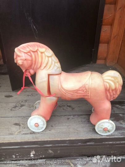 Красный конь каталка детская СССР