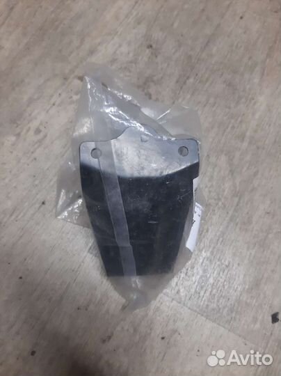 57715SJ340 кронштейн бампера Subaru