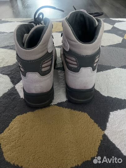 Трекинговые ботинки женские 38