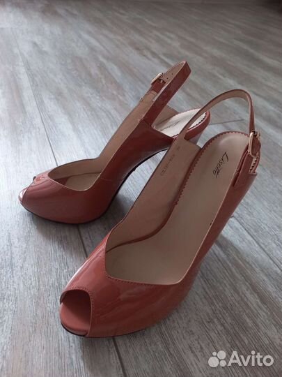 Туфли женские 39 размер