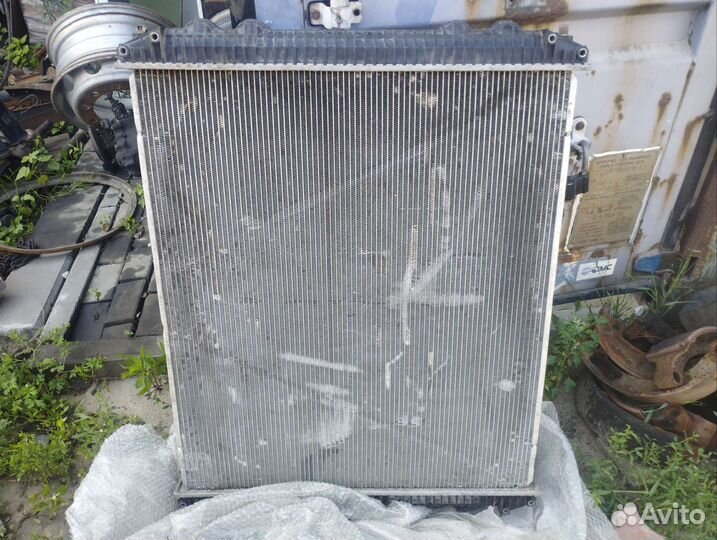 Запчасти для freightliner