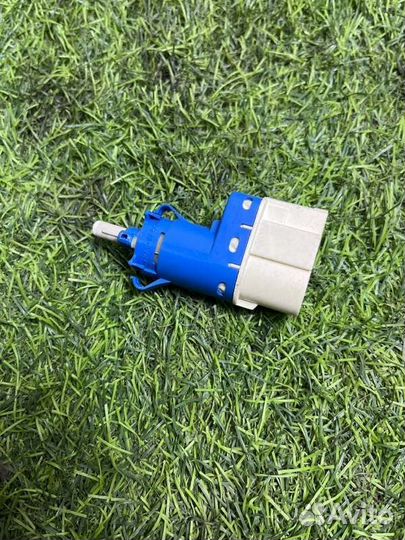 Датчик педали тормоза Volvo S60 1.6 2011