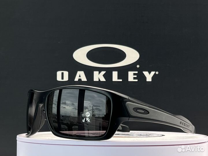 Солнцезащитные очки Oakley Turbine Warm Grey