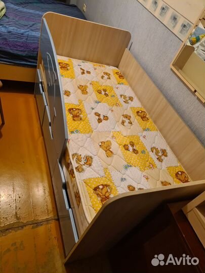 Детская кровать в идеальном состоянии